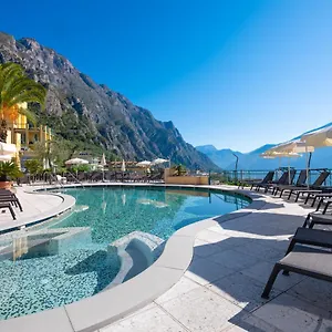 Cristina 3* Limone sul Garda