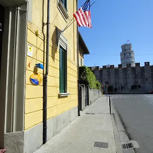 Vandrerhjem Tower, Pisa